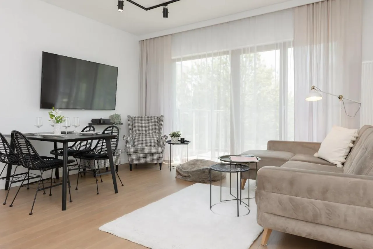 Boutiq Park Elegant Apartment With Parking By Renters Warsaw Poland