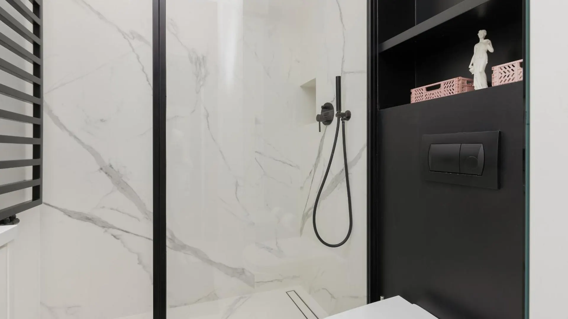 Boutiq Park Elegant Apartment With Parking By Renters Warsaw